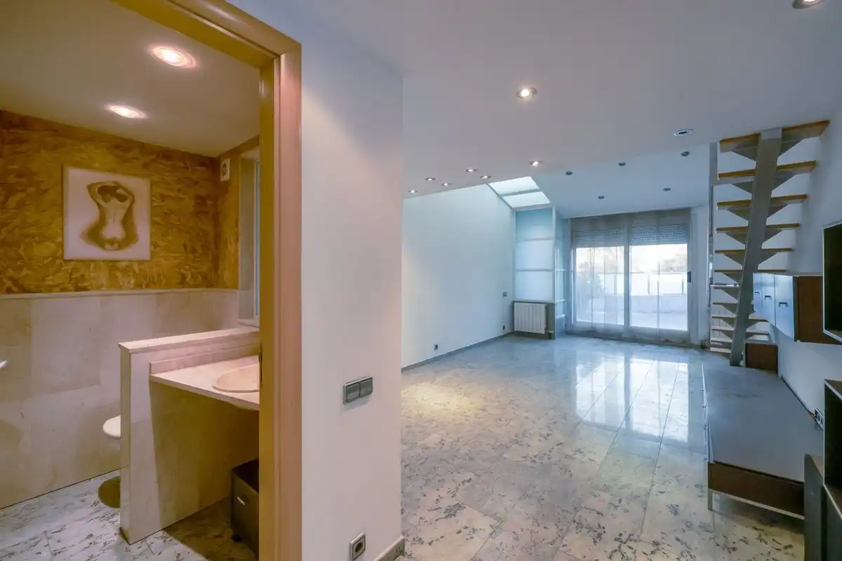 Houses for sale in Sabadell  with Air Conditioner, Heating and Terrace