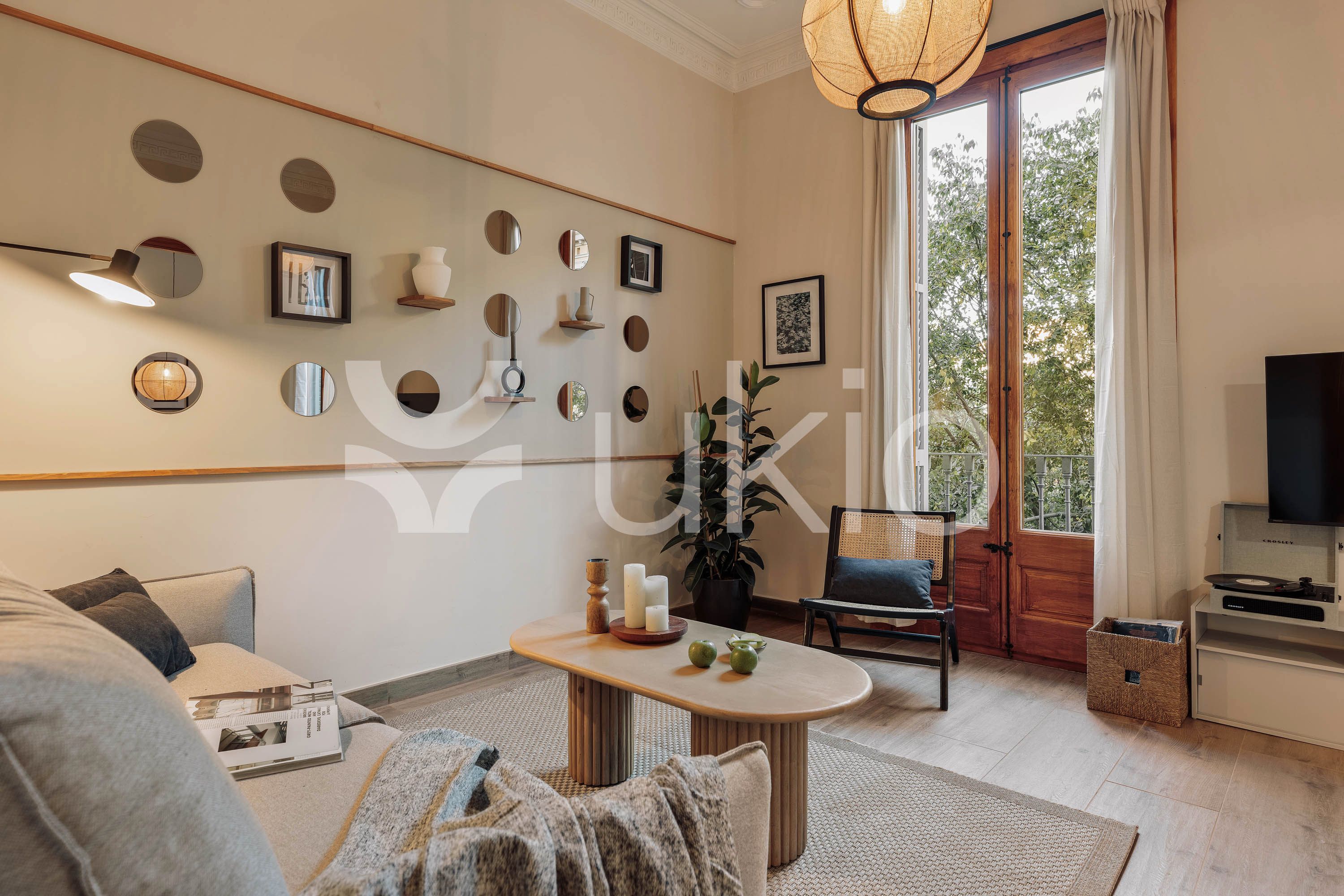 Sala de estar de Apartamento de alquiler en  Barcelona Capital con Aire acondicionado, Calefacción y Amueblado