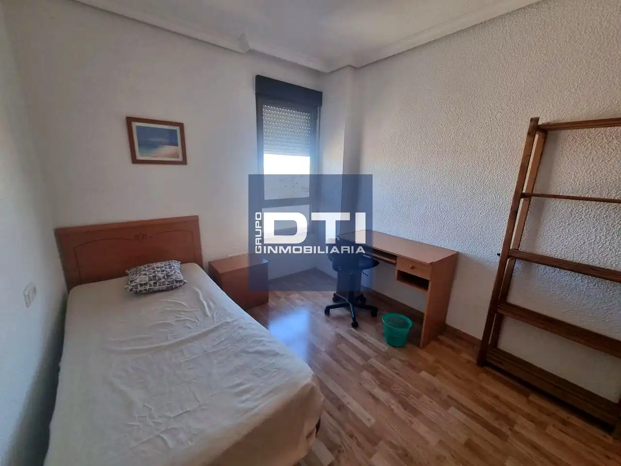 Piso con terraza en venta en Hermanos Quintero, imagen 9