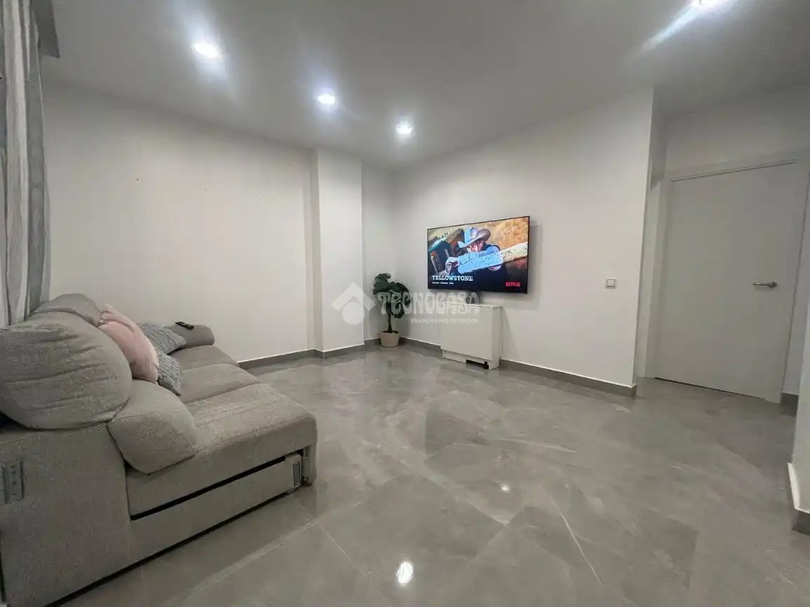 Sala de estar de Piso en venta en Barcelona con Aire acondicionado y Amueblado