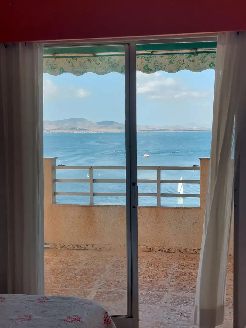 Terraza de Apartamento de alquiler en La Manga del Mar Menor con Terraza, Amueblado y Horno
