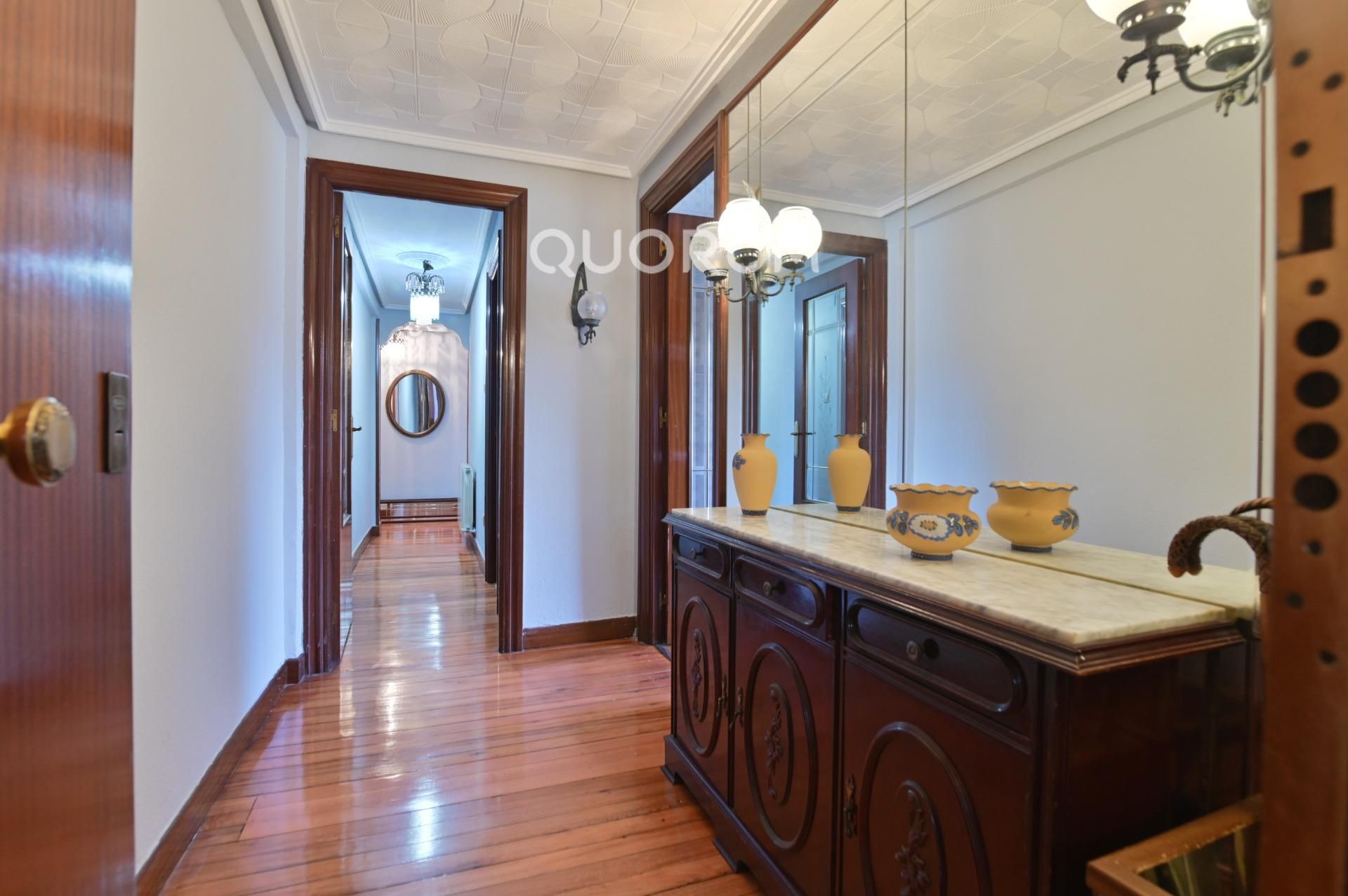 Piso en venta en Usansolo con Calefacción, Amueblado y Balcón