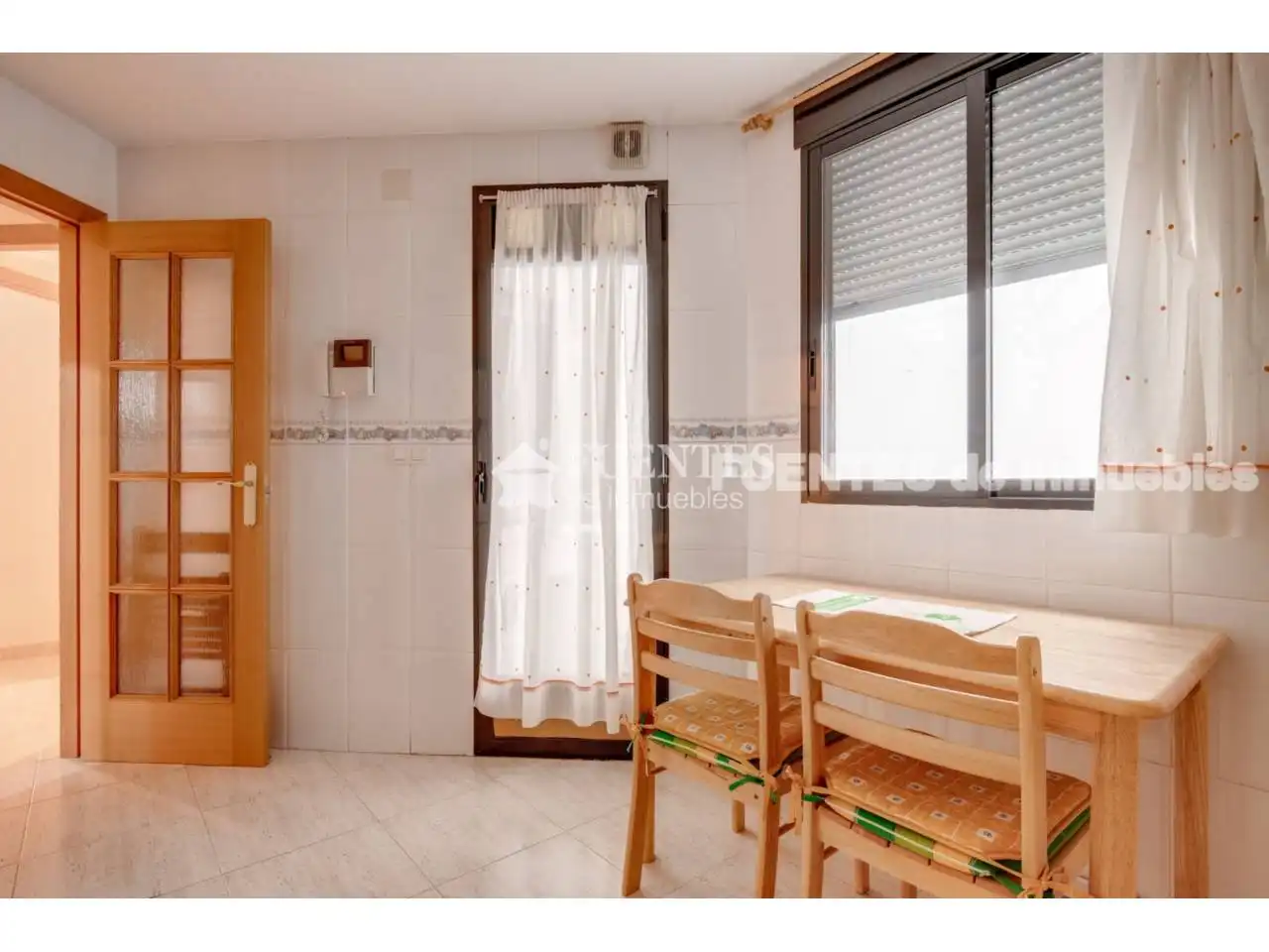 Flat for sale in Calle pintor baeza, Altozano - Conde Lumiares
