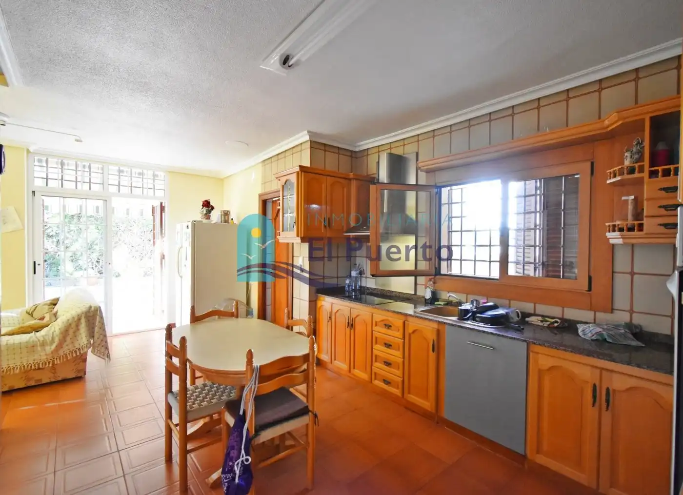 Cuina de Casa o xalet en venda en Mazarrón amb Aire condicionat, Calefacció i Jardí privat