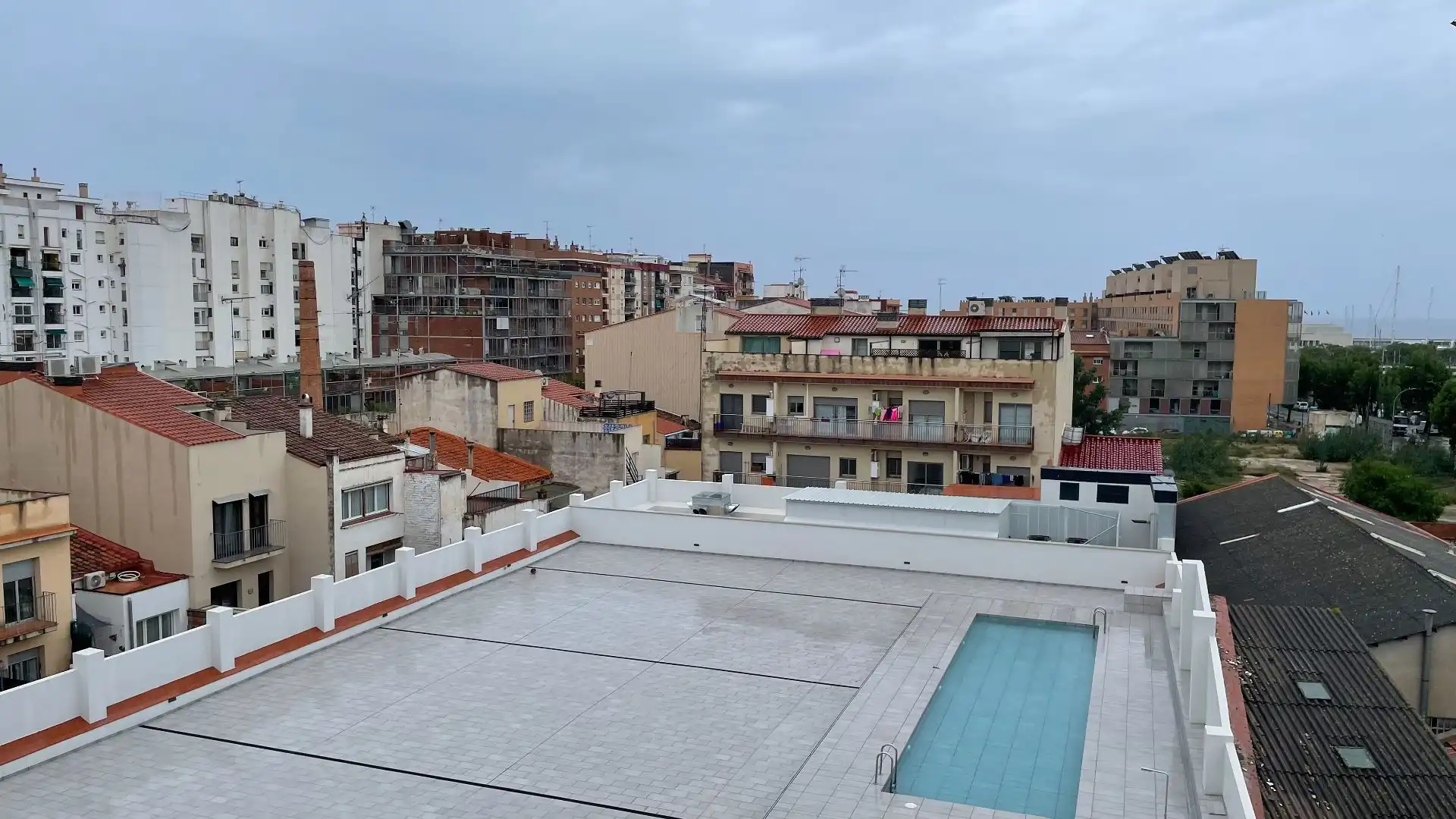 Piscina de Dúplex en venda en Mataró amb Aire condicionat, Calefacció i Terrassa
