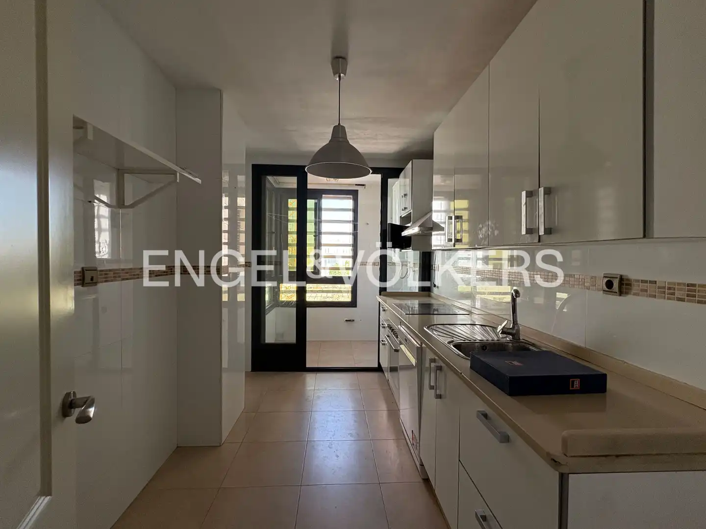 Kitchen of Flat for rent in Sevilla  with Air Conditioner, Heating and Private garden