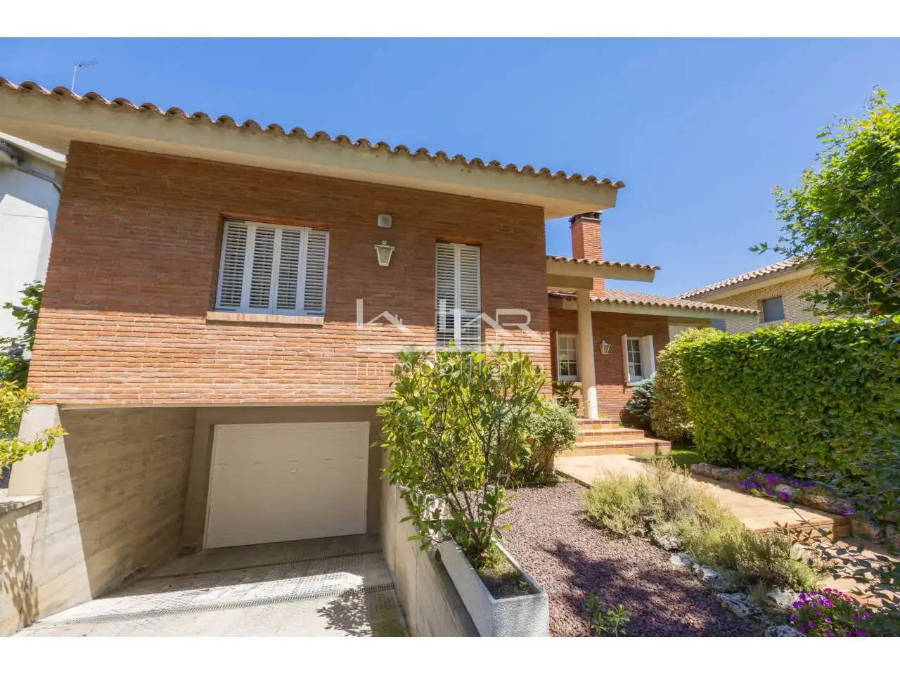 Vista exterior de Casa o chalet en venta en Vic con Calefacción, Jardín privado y Parquet