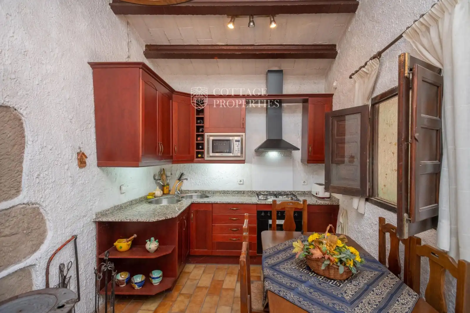Cocina de Finca rústica en venta en Aguilar de Segarra con Calefacción