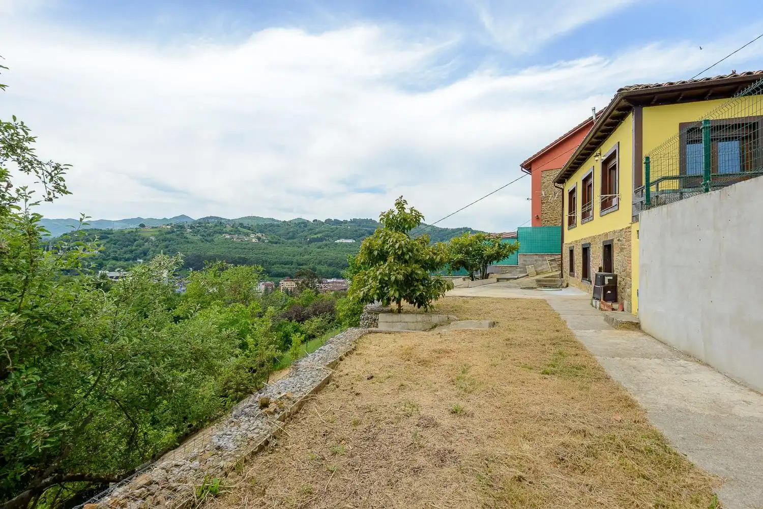 Vista exterior de Casa o chalet en venta en Langreo con Aire acondicionado, Calefacción y Jardín privado