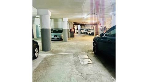 Foto 4 de Garaje en venta en Calle 8 de Març, 93, La Plana, Esplugues de Llobregat