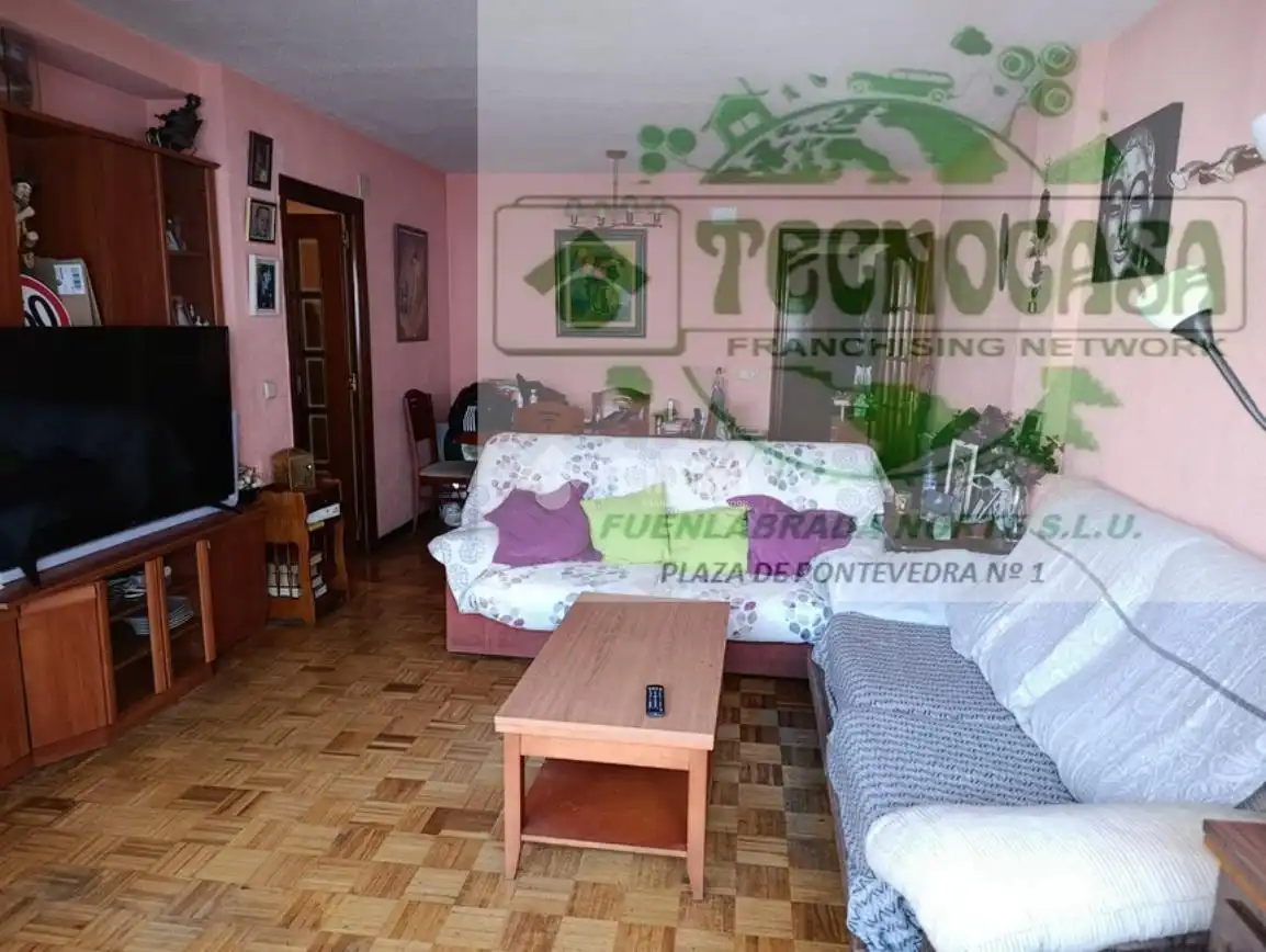 Sala de estar de Piso en venta en Fuenlabrada con Calefacción, Piscina y Piscina comunitaria