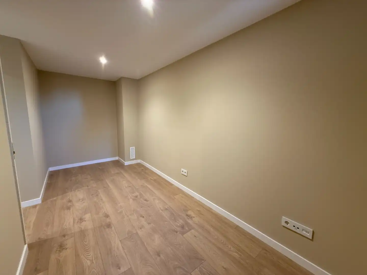 Piso de alquiler en Castellar del Vallès con Aire acondicionado, Calefacción y Balcón