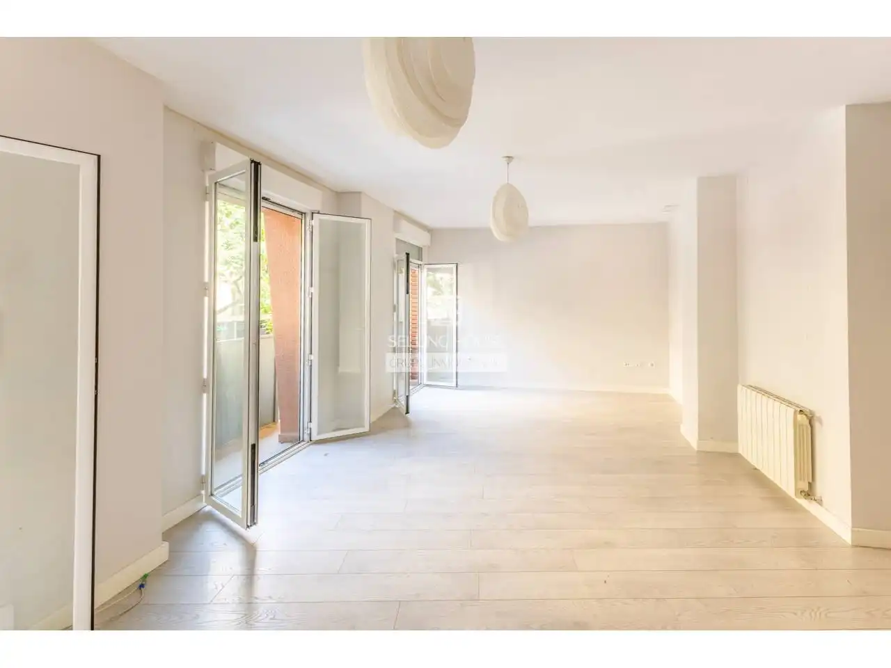 Exterior view of Flat for sale in Valencia  with Heating, Parquet flooring and Balcony