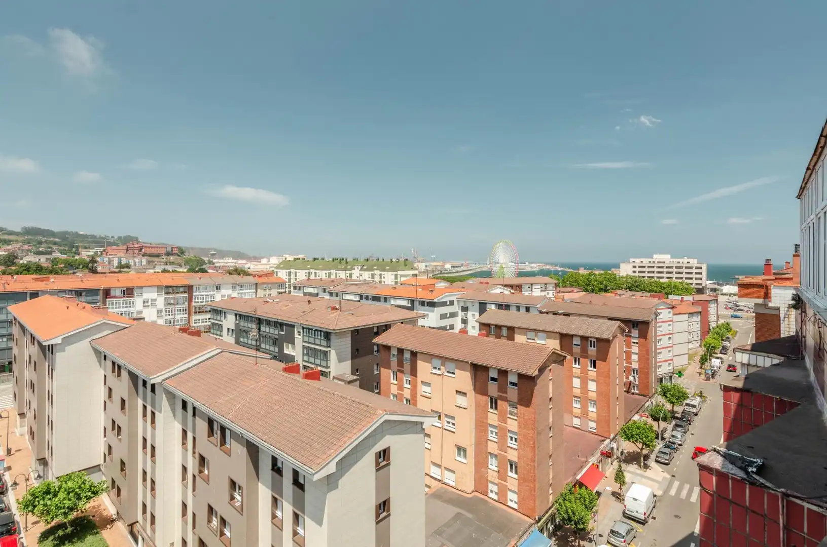 Vista exterior de Ático en venta en Gijón  con Calefacción, Terraza y Balcón