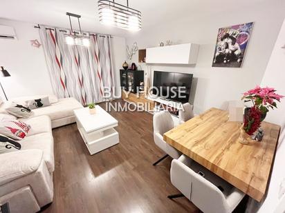 Living room of Flat for sale in Yuncler