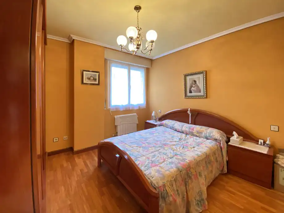 Habitación de Piso en venta en Vitoria - Gasteiz con Calefacción, Parquet y Terraza