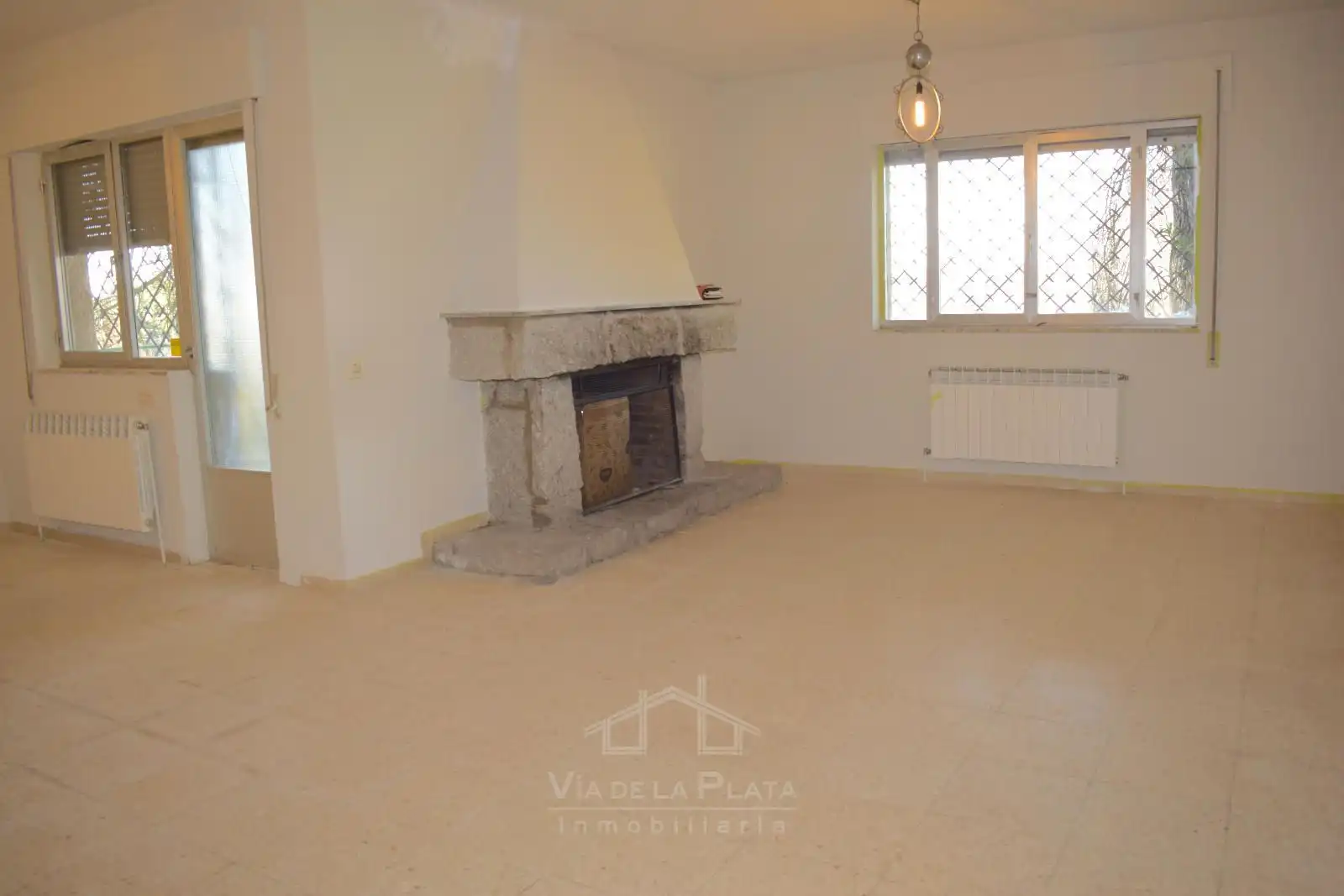 Sala de estar de Casa o chalet en venta en Villoria con Calefacción, Jardín privado y Terraza