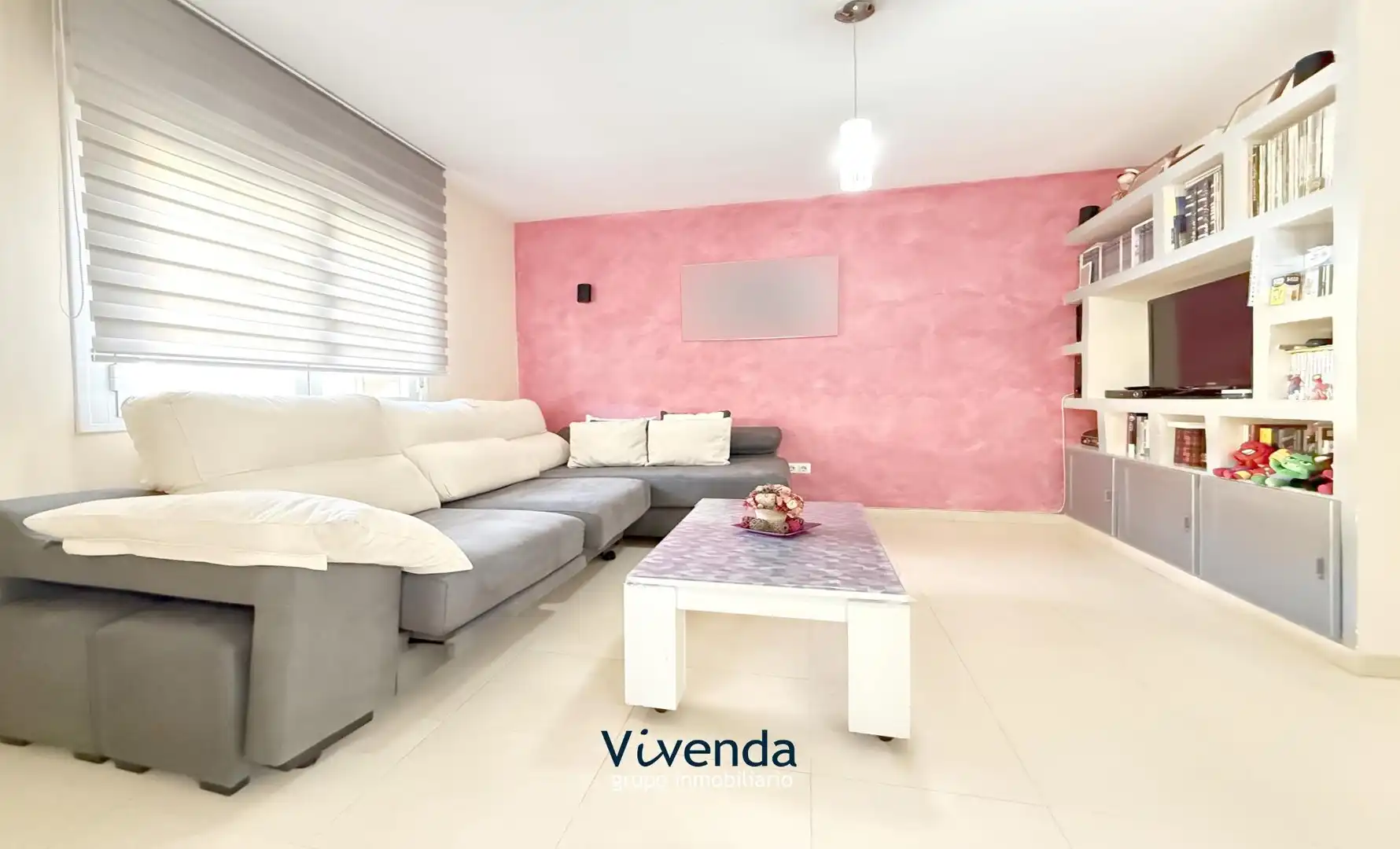 Sala de estar de Casa adosada en venta en Cedillo del Condado con Calefacción, Terraza y Trastero