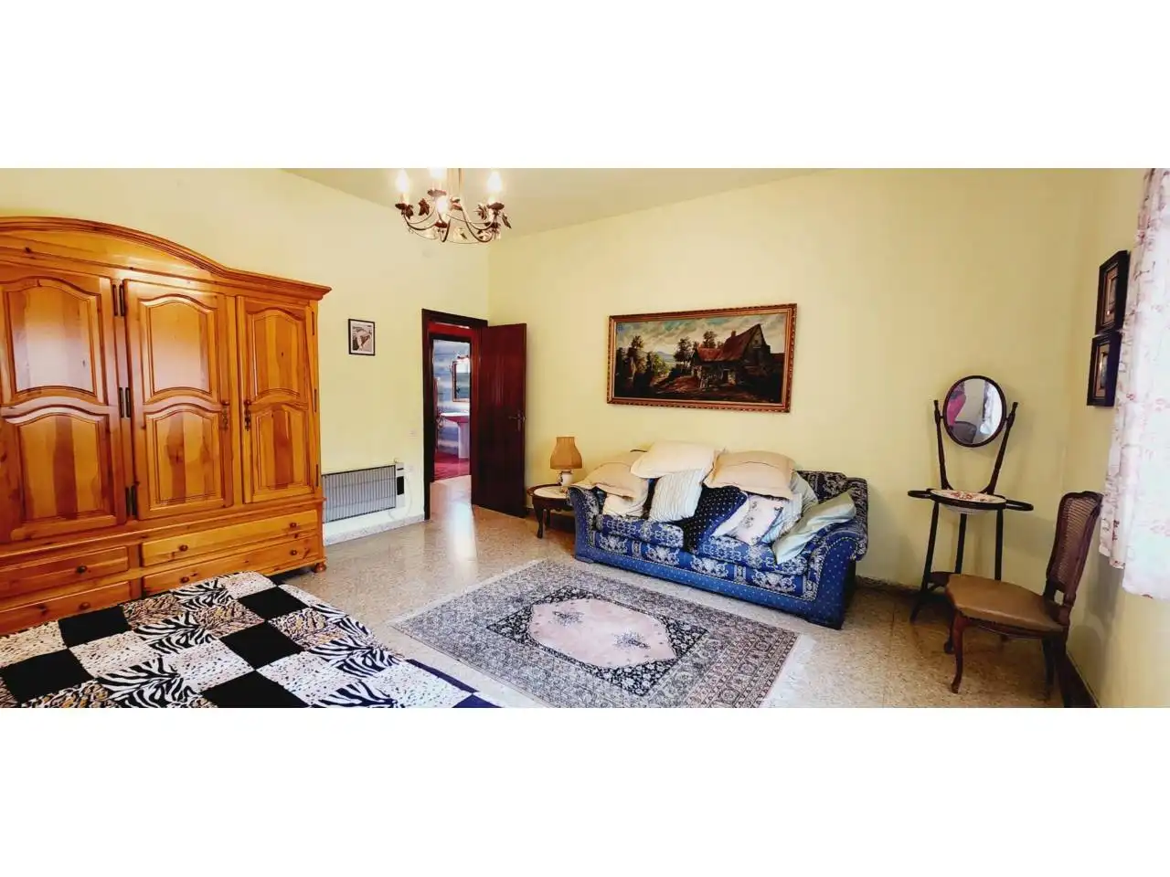 Sala de estar de Casa o chalet en venta en Rubí con Calefacción, Jardín privado y Parquet