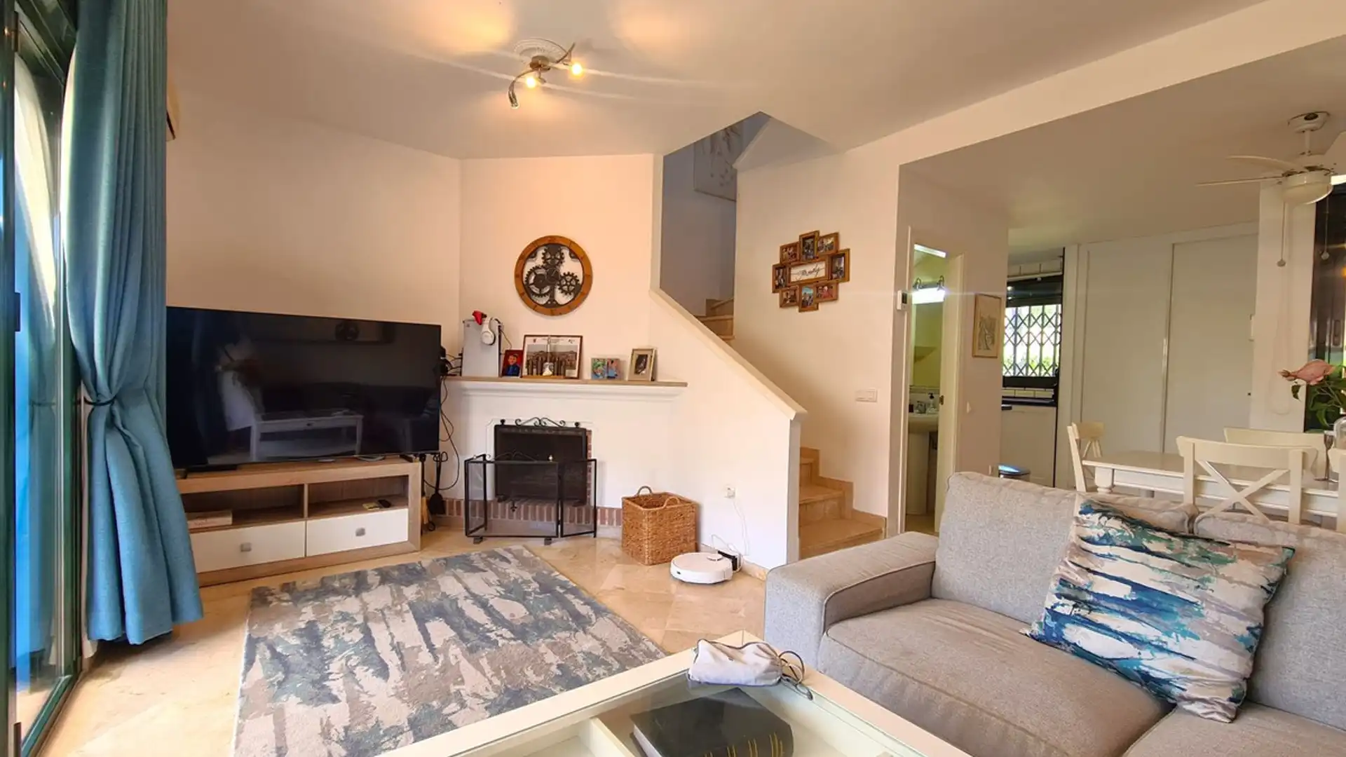 Living room of Single-family semi-detached for sale in Manilva  with Air Conditioner and Private garden