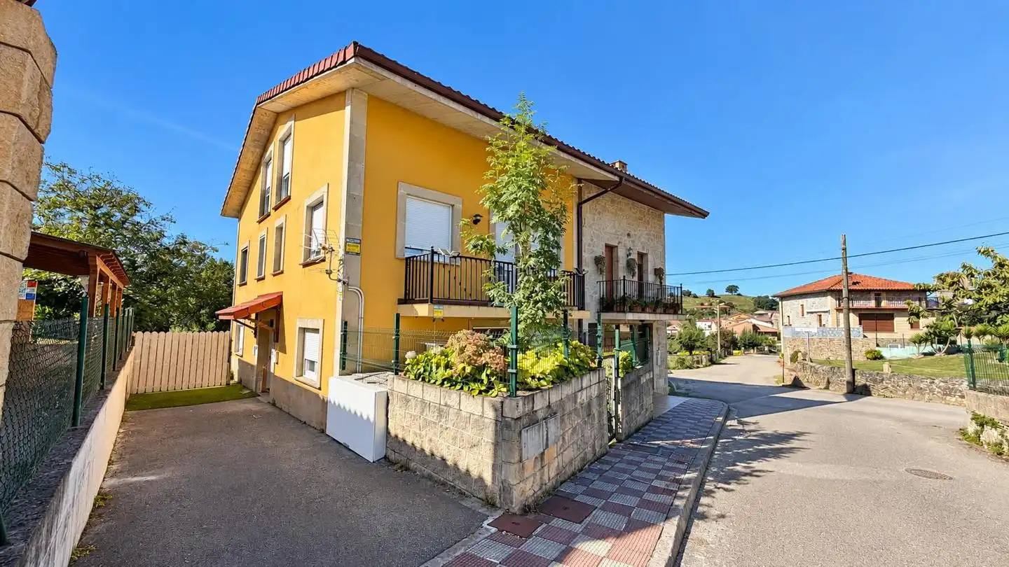Maison avec jardin à vendre à Voto