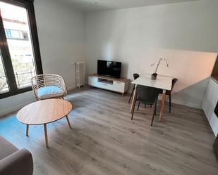 Sala d'estar de Apartament de lloguer en  Madrid Capital amb Aire condicionat