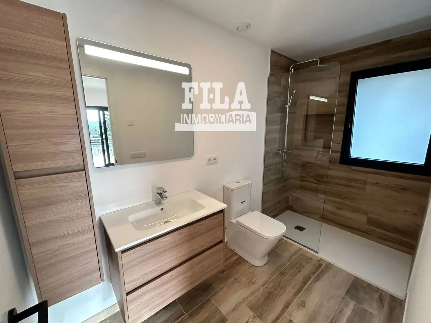 Bathroom of Houses for rent in El Vendrell  with Air Conditioner, Heating and Terrace