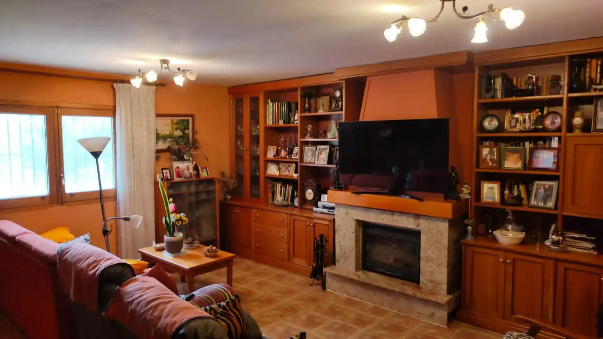 Sala de estar de Finca rústica en venta en Flix con Aire acondicionado, Piscina y Balcón