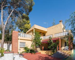 Vista exterior de Finca rústica en venda en Riba-roja de Túria amb Jardí privat, Terrassa i Piscina