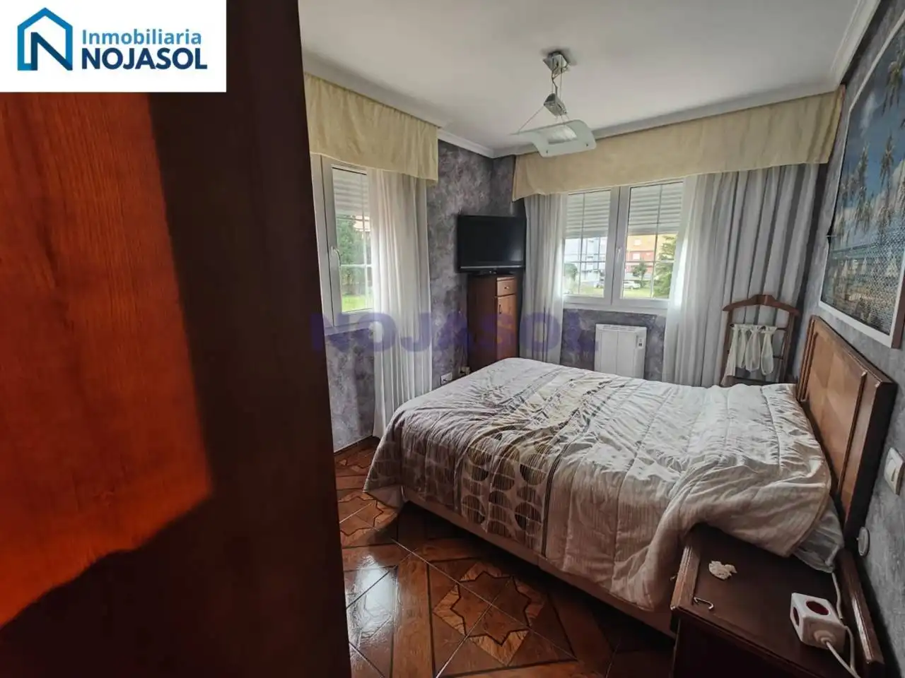 Habitación de Apartamento en venta en Castro-Urdiales con Calefacción, Trastero y Amueblado