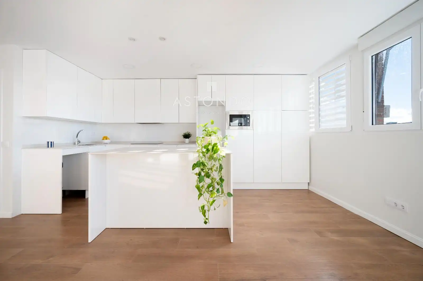 Cocina de Piso de alquiler en Madrid con Aire acondicionado, Calefacción y Piscina