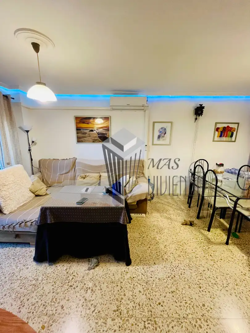 Sala d'estar de Pis en venda en Algeciras amb Terrassa
