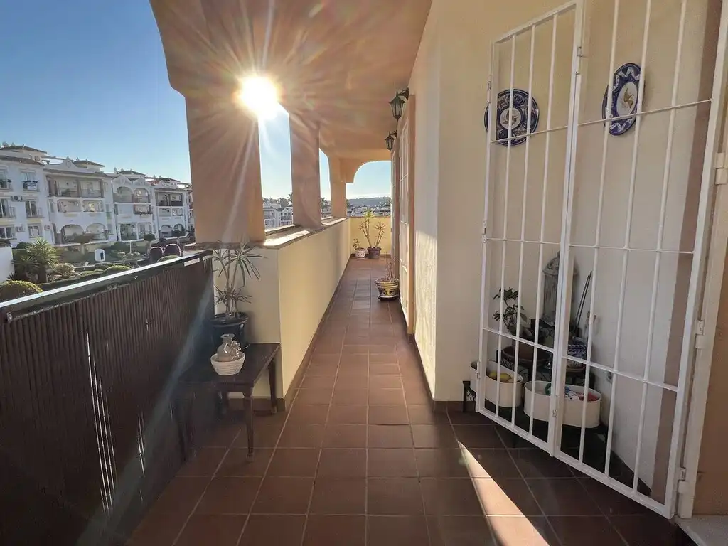 Apartamento con piscina en venta en Mijas Golf, imagen 2