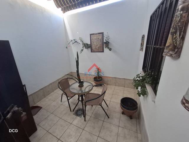 Piso en Alquiler en Salesianos