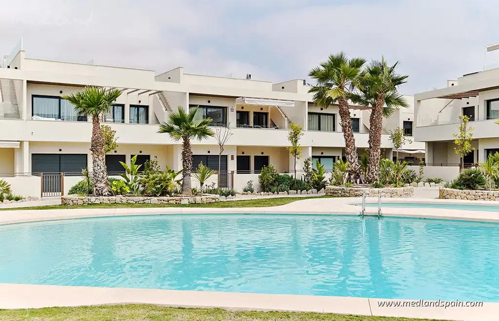 Apartment with pool for sale in Playa del Acequión, Náufragos y Rocío del Mar