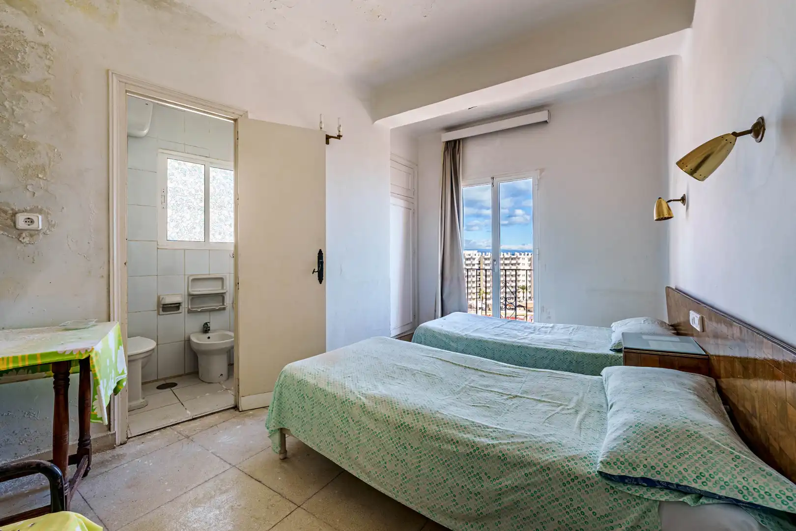 Bedroom of Buildings for sale in Torremolinos