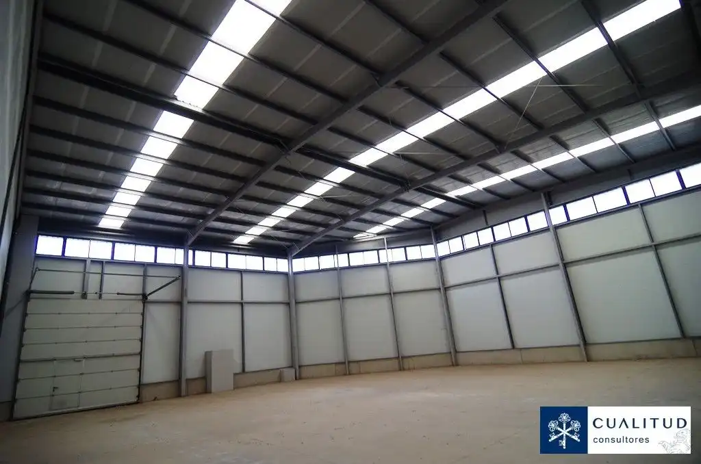 Nau industrial de lloguer a Oeste