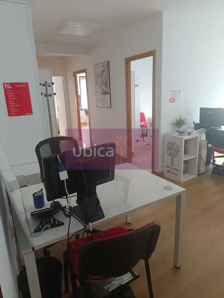 Oficina de lloguer a O Porriño, imagen 3