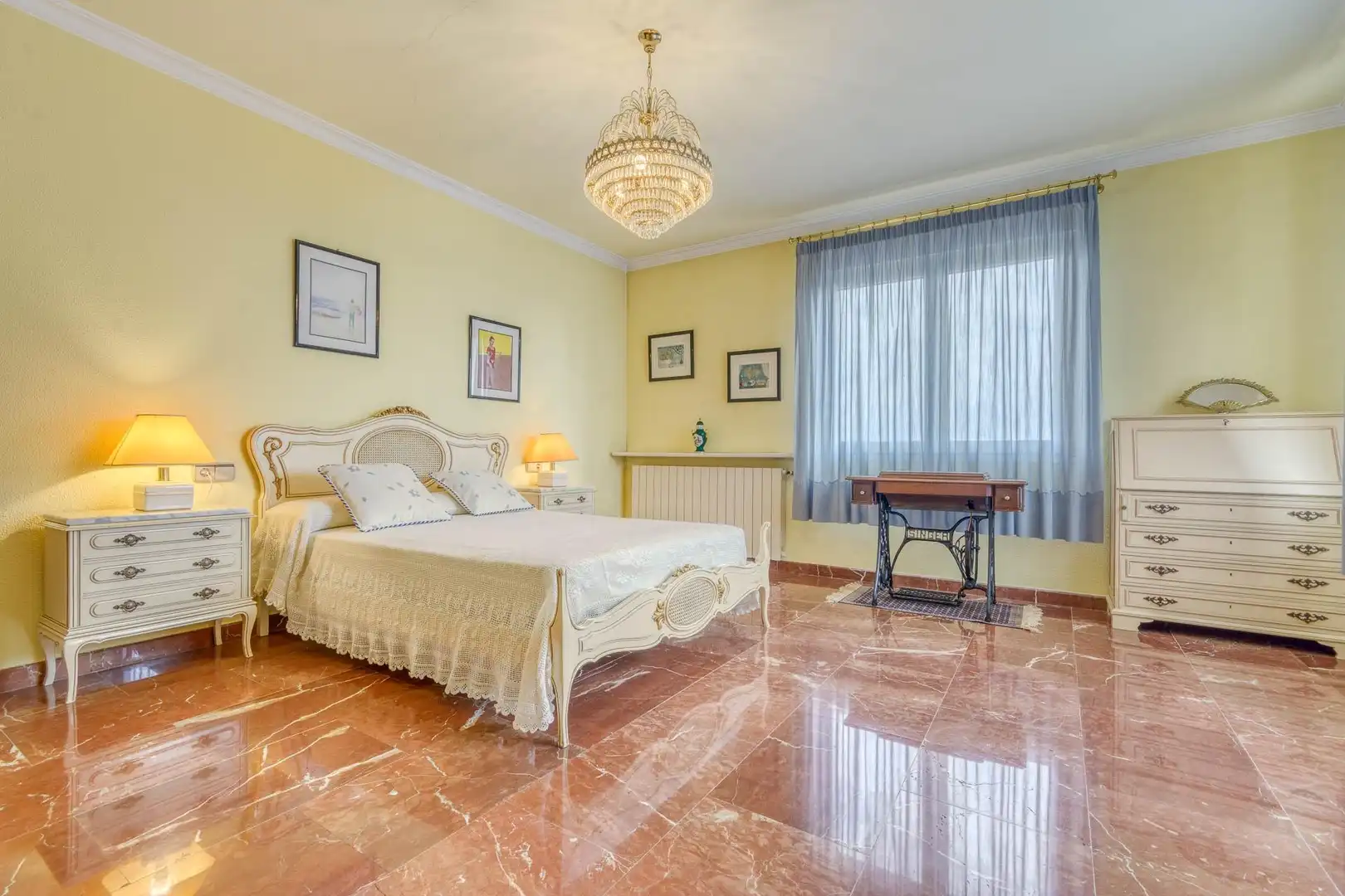 Habitación de Casa o chalet en venta en Figueres con Aire acondicionado, Jardín privado y Terraza