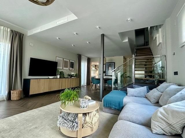 Sala de estar de Casa o chalet en venta en Chiva con Aire acondicionado, Calefacción y Jardín privado