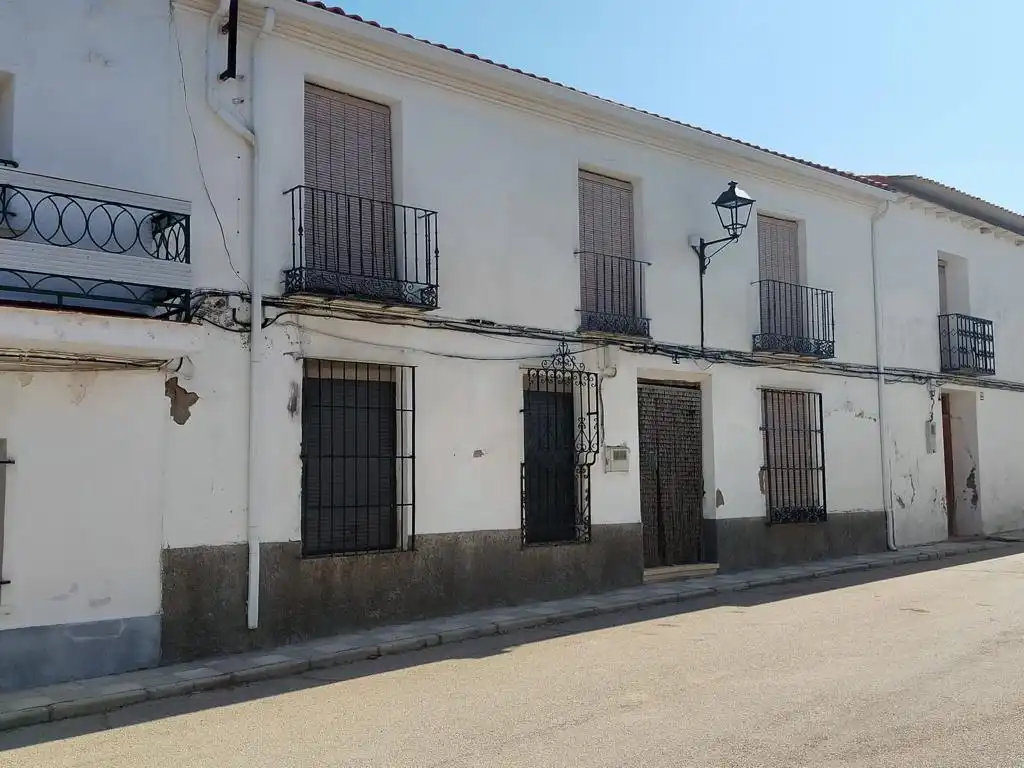 Vista exterior de Casa o chalet en venta en Villarrubio