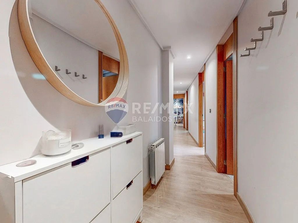 Apartament en venda en Vigo  amb Calefacció, Parquet i Traster