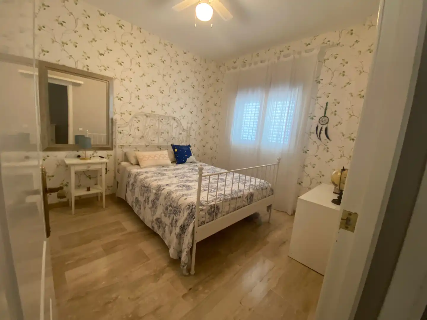 Habitación de Casa o chalet en venta en Dos Hermanas con Aire acondicionado, Jardín privado y Terraza