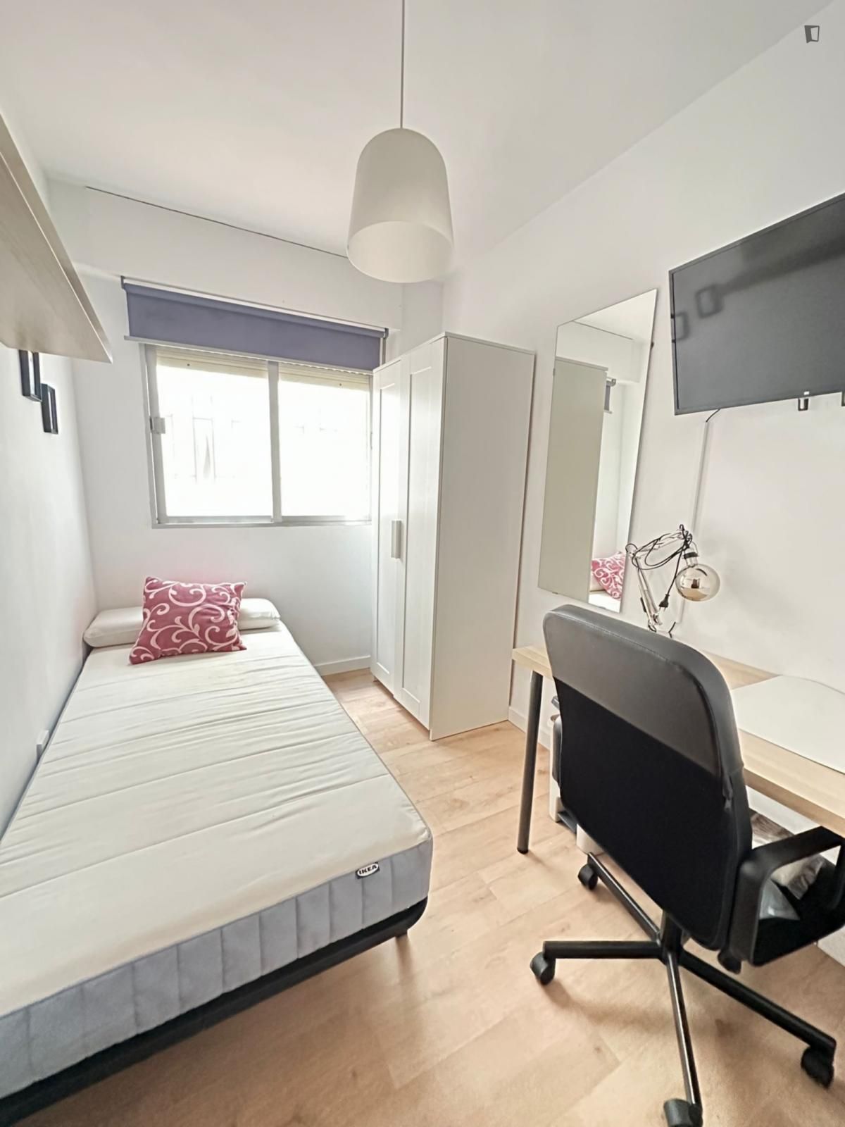 Apartamento para compartir en Ensanche - Parque del Oeste