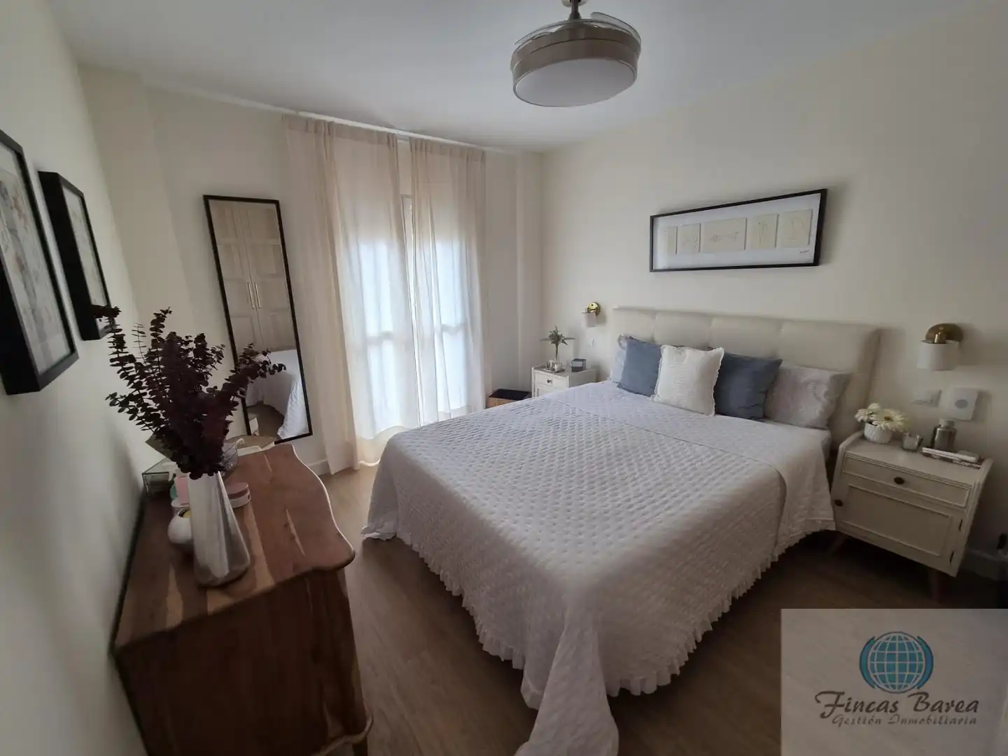 Habitación de Piso de alquiler en Fuengirola con Balcón