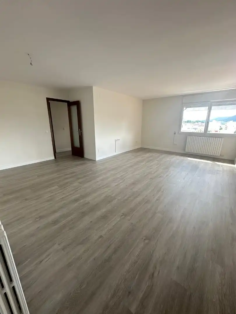 Sala de estar de Ático de alquiler en Manresa con Calefacción, Jardín privado y Parquet