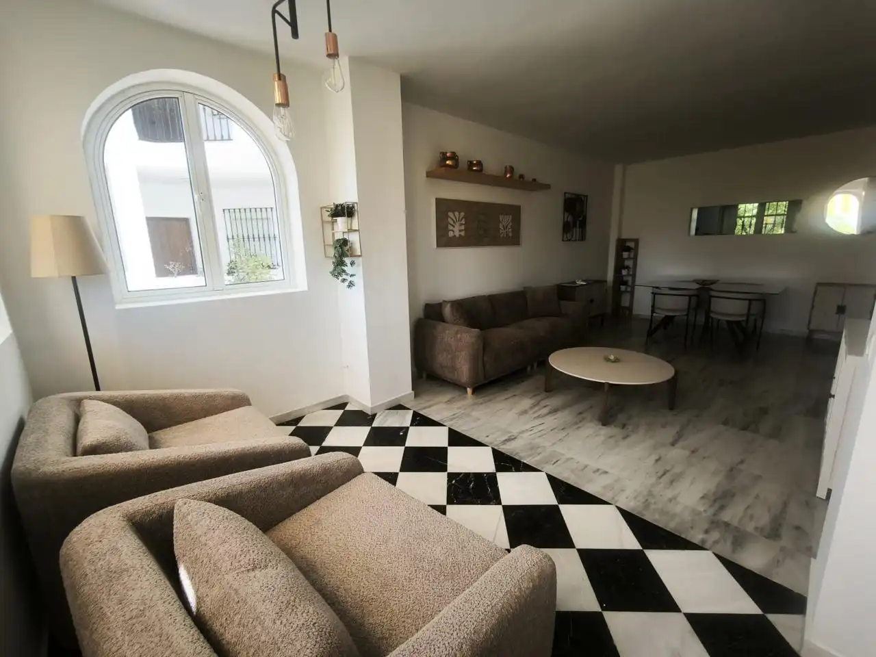 Wohnzimmer von Wohnung zur Miete in Benalmádena mit Klimaanlage, Möbliert und Gemeinschaftspool