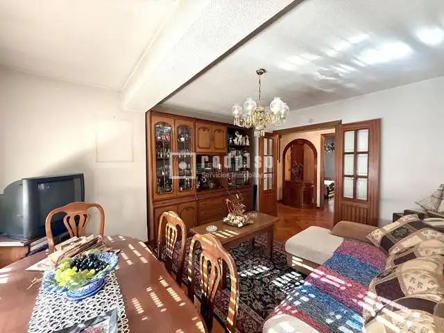 Sala de estar de Piso en venta en Madrid con Jardín privado, Parquet y Piscina