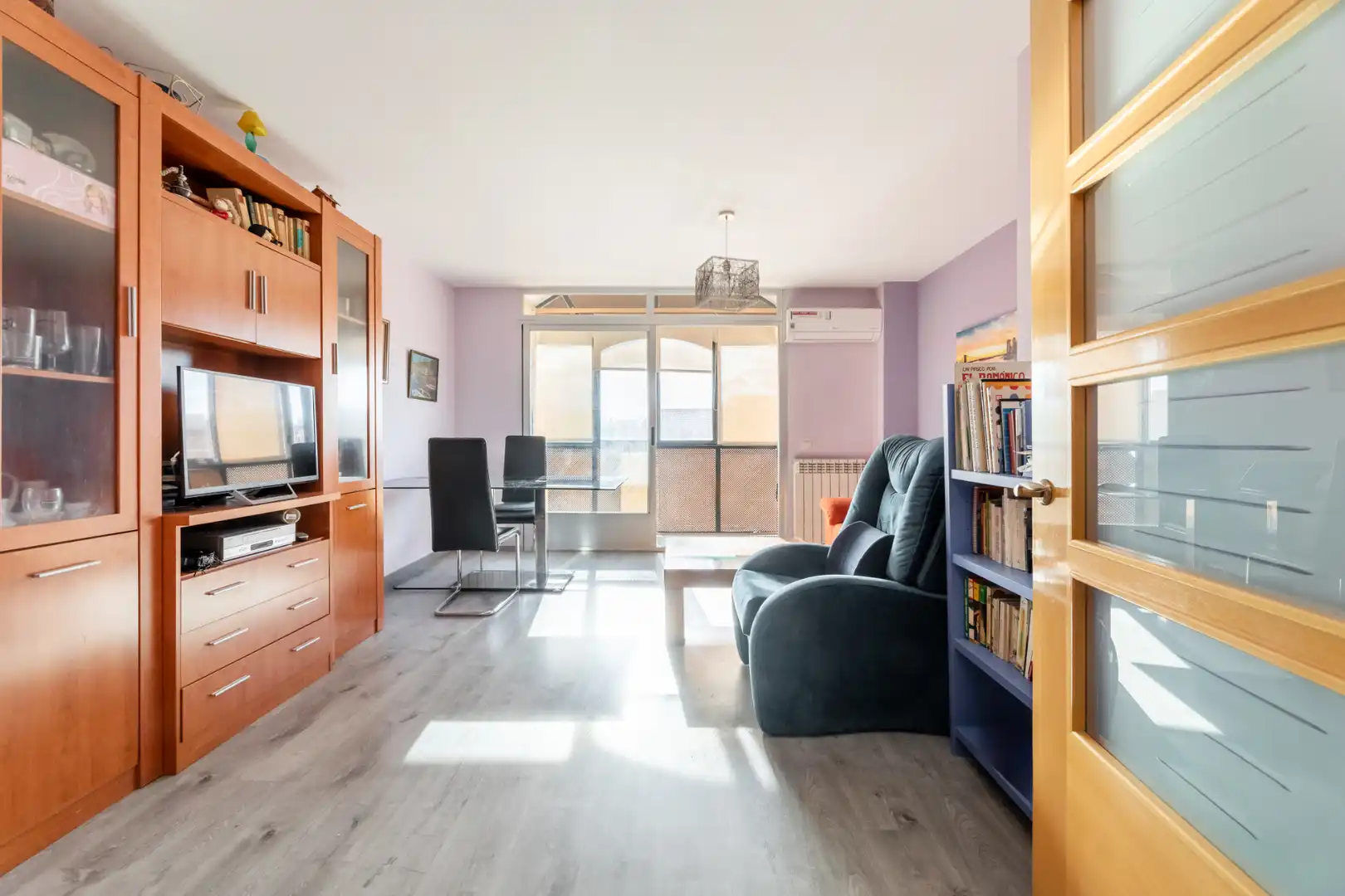 Living room of Flat for sale in Madrid  with Air Conditioner, Heating and Terrace