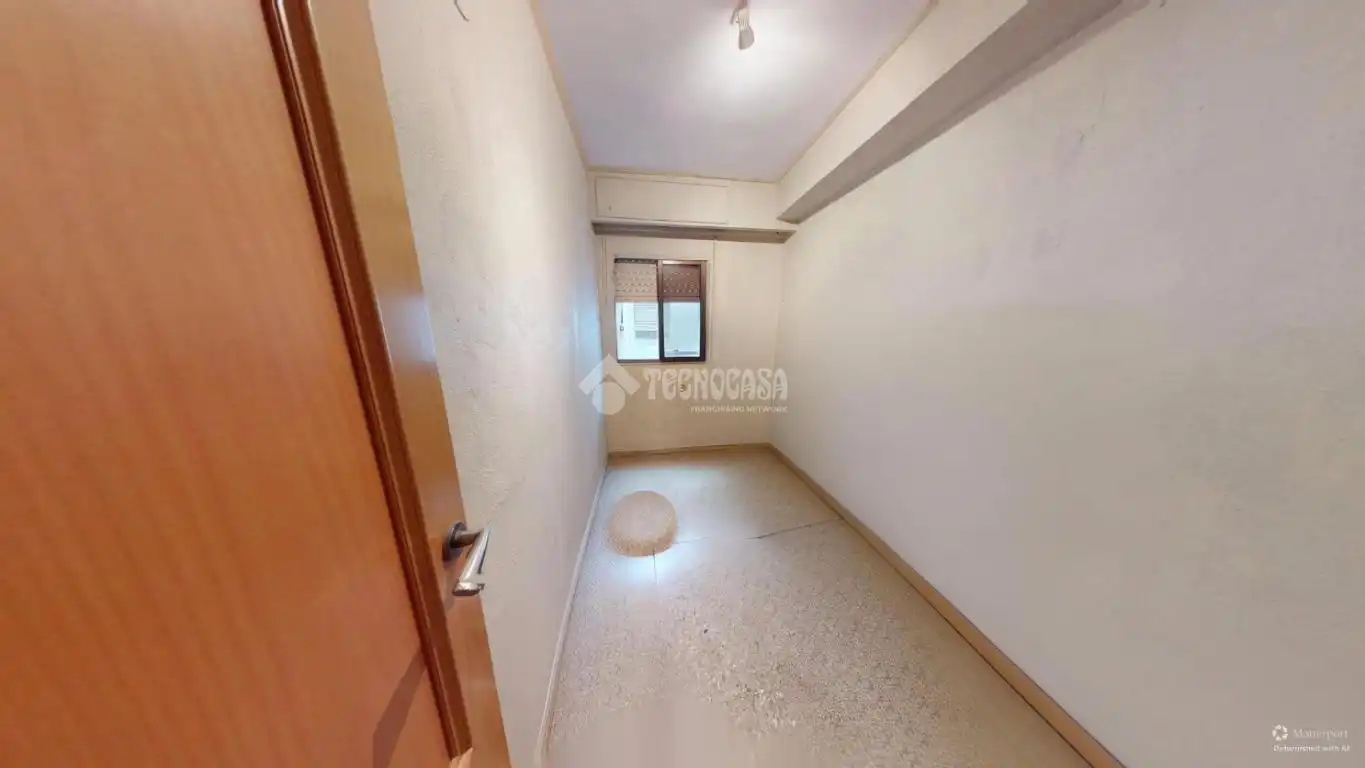Piso en venta en Valencia con Balcón